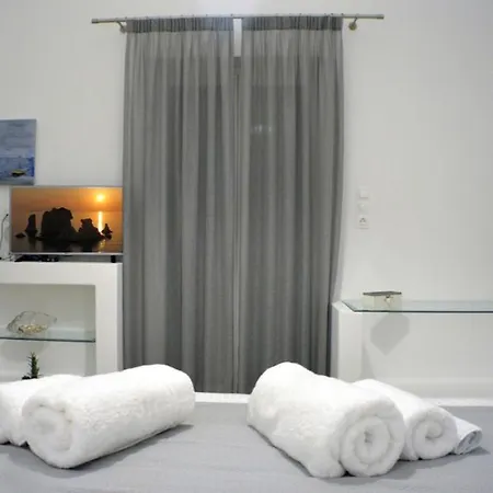 Pier's House Jacuzzi Pollonia