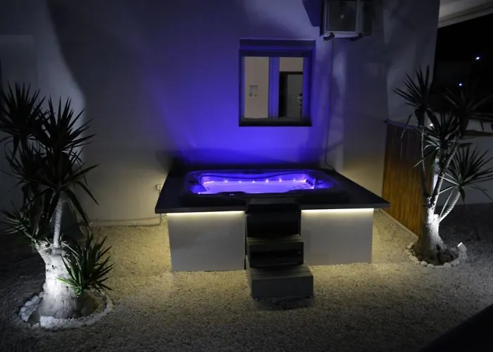 Pier's House Jacuzzi Апартаменты Поллония